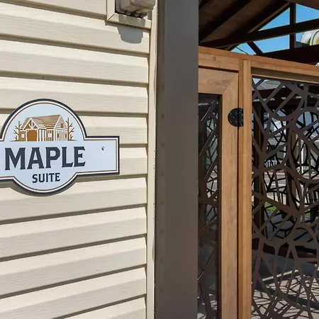 Maple Suite - Main Street Lodge In Berlin Exterior photo