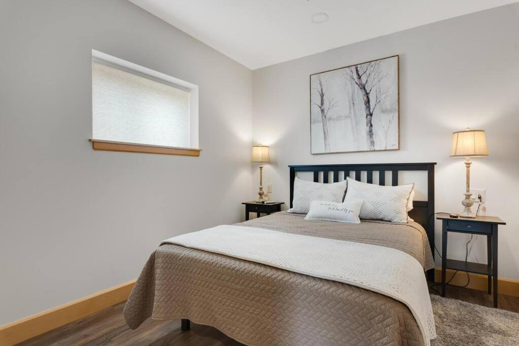 Maple - Main Street In Apartment